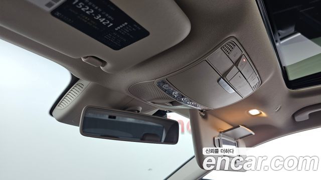 Mercedes-Benz E-Class 2019 — photo 23