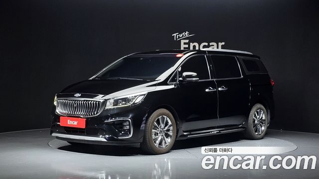 Kia Canival 2019 — photo 1
