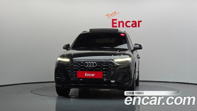 Audi Q5 2023 — photo 3