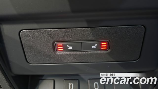 Land Rover Defender 2026 — photo 18