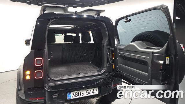 Land Rover Defender 2026 — photo 20