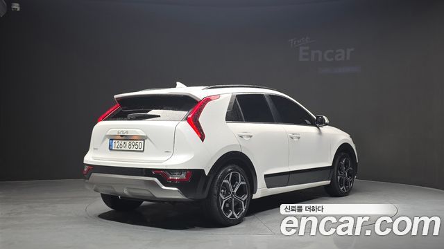 Kia Niro 2022 — photo 2