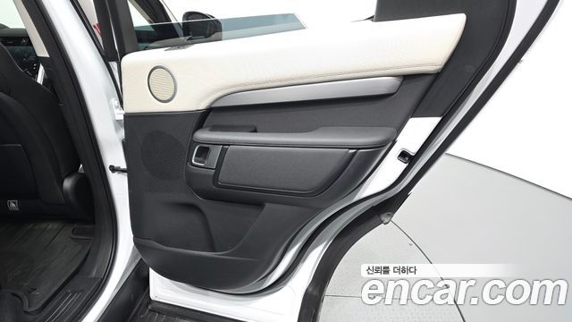 Land Rover Discovery 2025 — photo 15