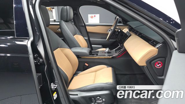 Land Rover Range Rover Velar 2025 — photo 17