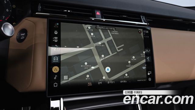Land Rover Range Rover Velar 2025 — photo 20