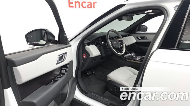 Land Rover Range Rover Velar 2026 — photo 13