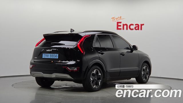 Kia Niro 2023 — photo 2