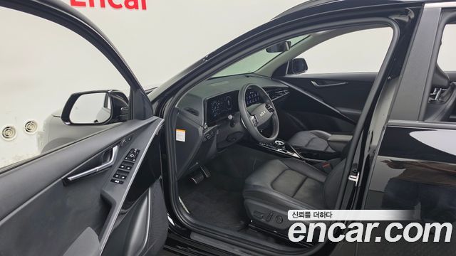 Kia Niro 2023 — photo 13