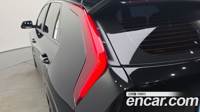Kia Niro 2023 — photo 9