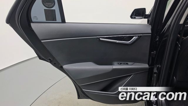 Kia Niro 2023 — photo 15