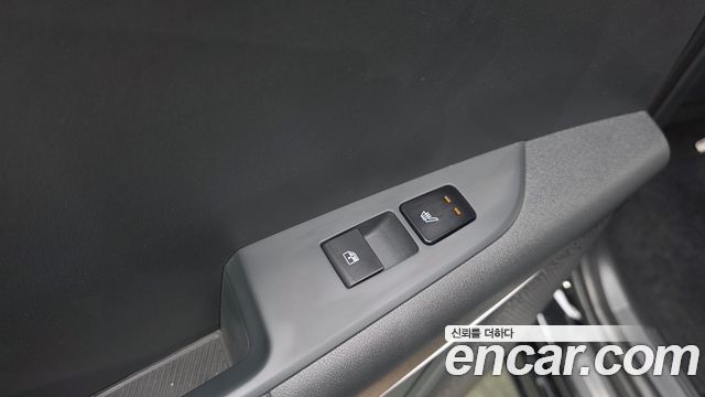 Kia Niro 2023 — photo 32