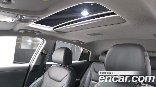 Hyundai Ioniq 2016 — photo 19