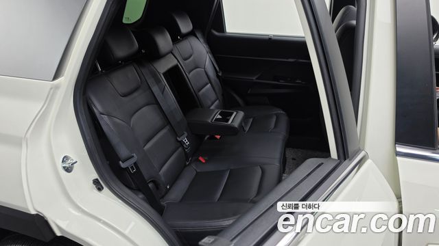KG Mobility Torres 2024 — photo 11