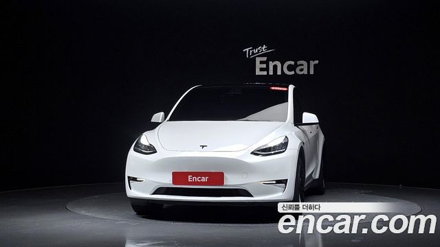 Tesla Model Y 2021 — photo 3