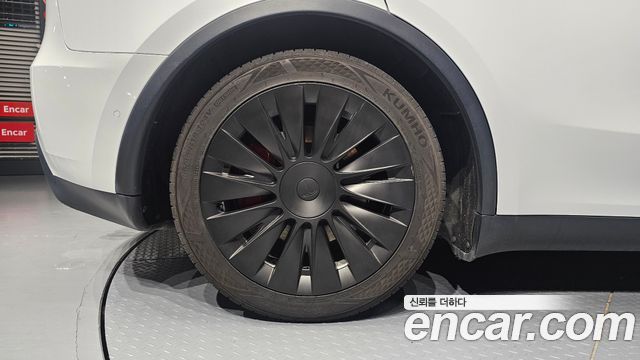 Tesla Model Y 2021 — photo 5