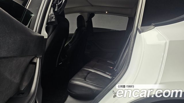 Tesla Model Y 2021 — photo 16