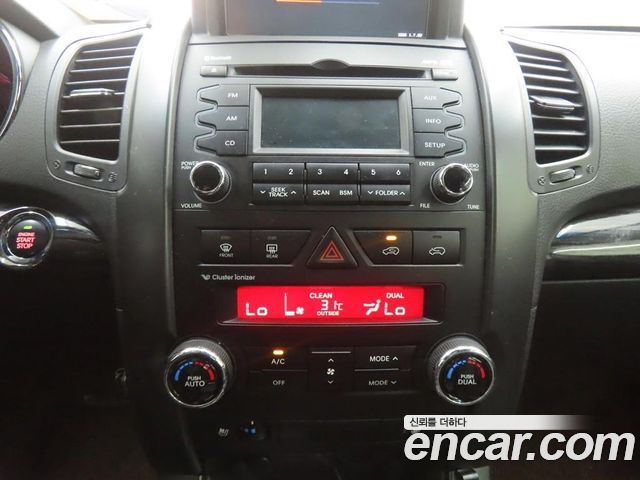 Kia Sorento 2011 — photo 11