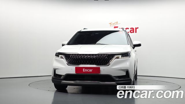 Kia Canival 2023 — photo 3