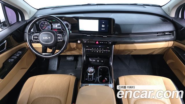 Kia Canival 2023 — photo 7