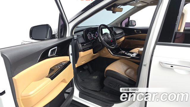 Kia Canival 2023 — photo 10