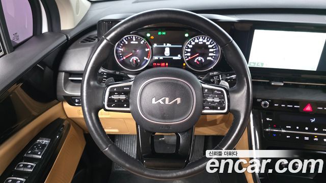 Kia Canival 2023 — photo 13