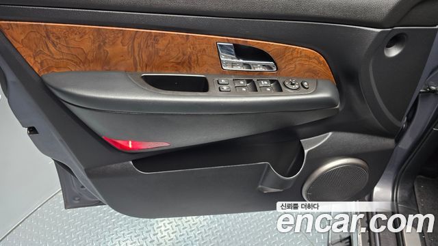 KG Mobility Rexton 2016 — photo 14
