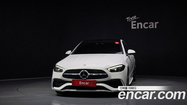 Mercedes-Benz C-Class 2023 — photo 3