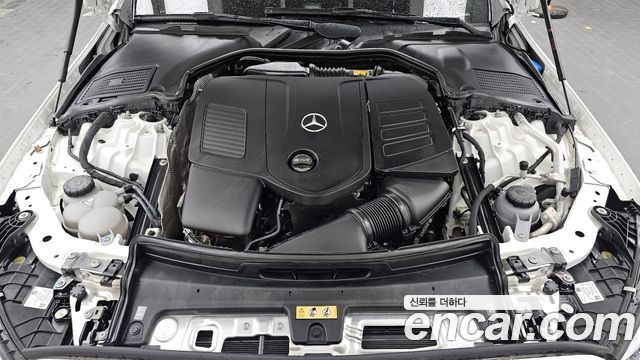 Mercedes-Benz C-Class 2023 — photo 6