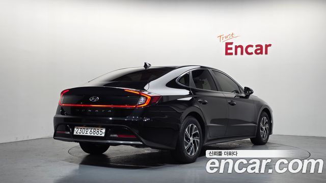 Hyundai Sonata 2022 — photo 2