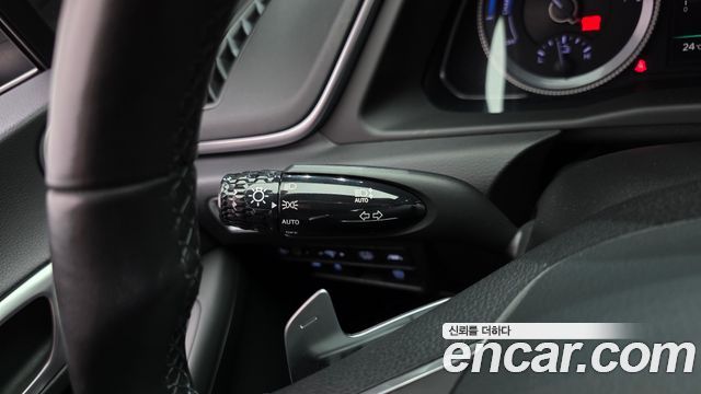 Hyundai Sonata 2022 — photo 26