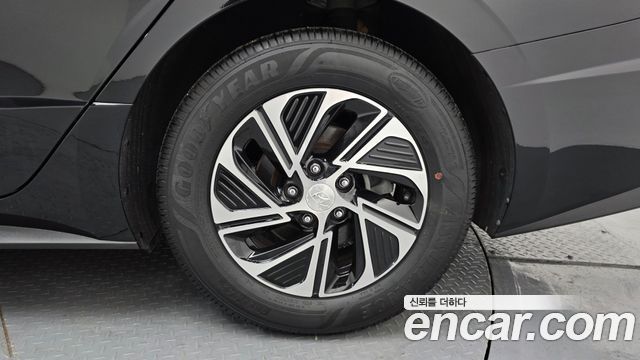 Hyundai Sonata 2022 — photo 7