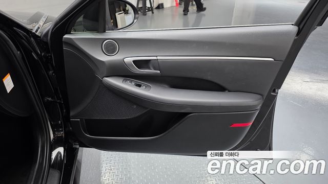 Hyundai Sonata 2022 — photo 15