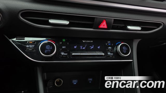 Hyundai Sonata 2022 — photo 31