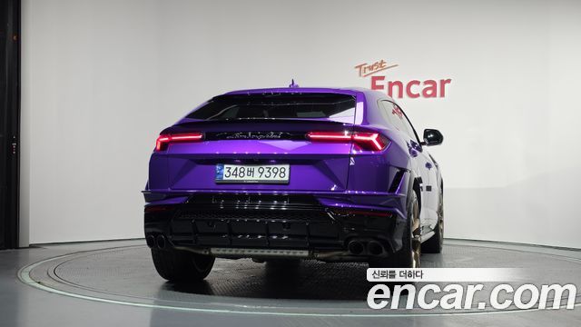 Lamborghini Urus 2023 — photo 4