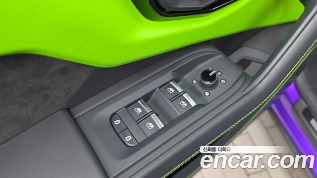 Lamborghini Urus 2023 — photo 35
