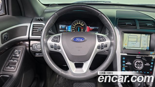 Ford Explorer 2014 — photo 19