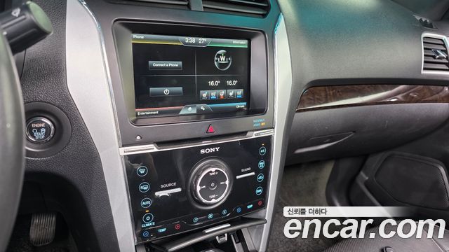 Ford Explorer 2014 — photo 20