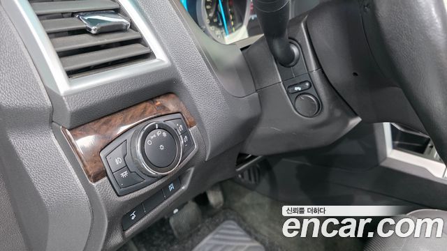 Ford Explorer 2014 — photo 24