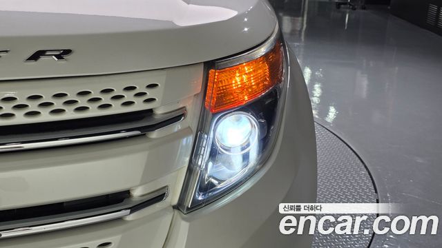 Ford Explorer 2014 — photo 8