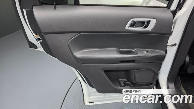 Ford Explorer 2014 — photo 15