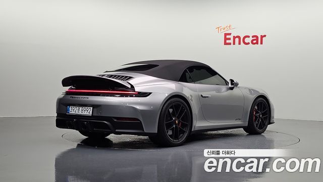 Porsche 911 2026 — photo 2