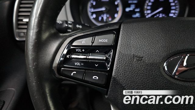 Hyundai Grandeur 2018 — photo 27
