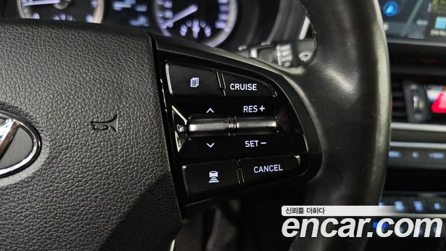 Hyundai Grandeur 2018 — photo 28