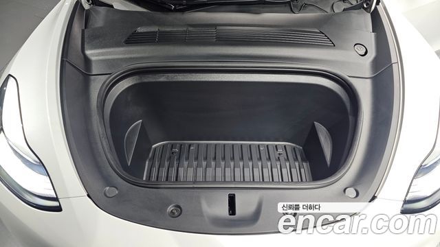Tesla Model Y 2021 — photo 6