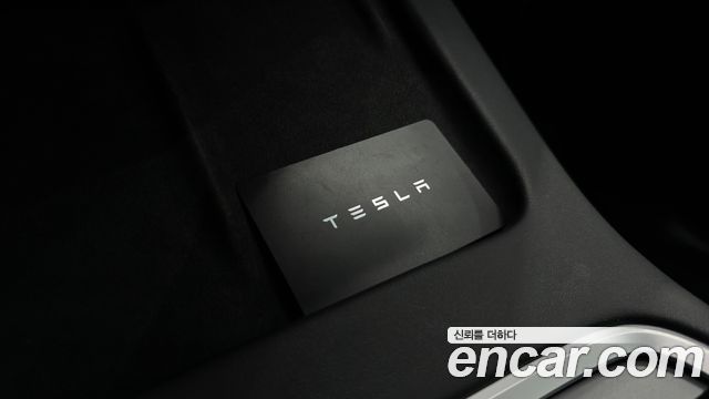 Tesla Model Y 2021 — photo 28