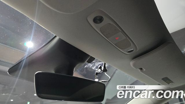 Tesla Model Y 2021 — photo 29