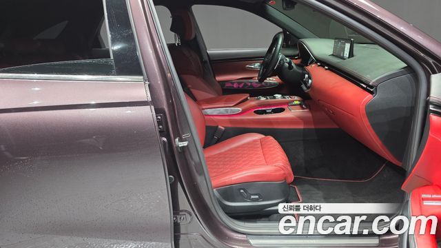 Genesis GV70 2021 — photo 11