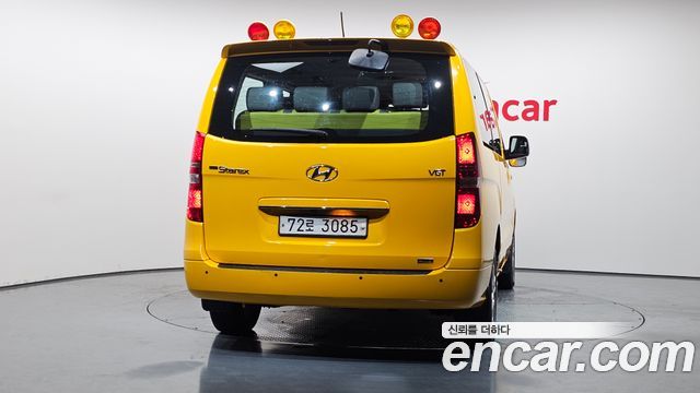 Hyundai Starex 2017 — photo 4