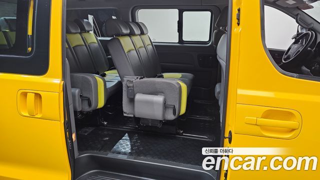 Hyundai Starex 2017 — photo 17