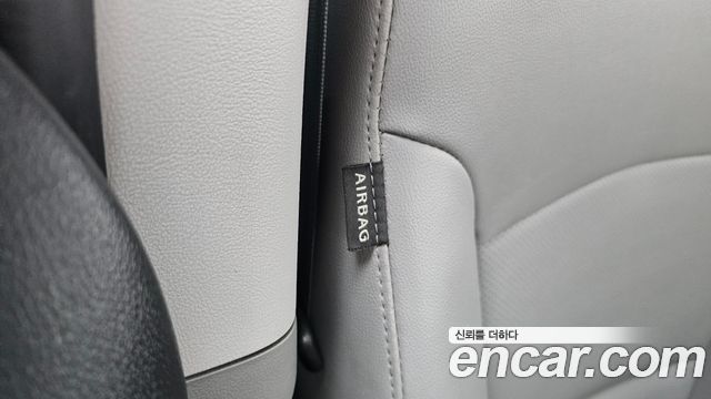 Hyundai Starex 2017 — photo 25